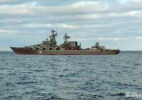 Parādījies pirmais video ar degošo Krievijas flotes flagmankuģi; Tiek ziņots, ka kuģis nogrimis