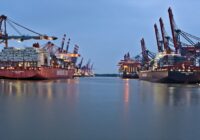 ASV un Ķīna atsāks sarunas par tarifiem, cenšoties pagarināt pamieru