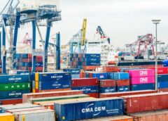 ES un Meksikas līderi kritizē Trampa noteiktos 30% tarifus, vienlaikus mudinot uz vienotību