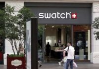 Pēc sašutuma Ķīnā Swatch atvainojas par rasistisku reklāmu, bet akciju vērtība krītas