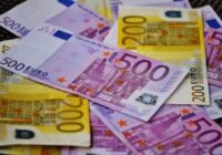 Euro ir 4 gadu augstākais līmenis, bet Eiropas akcijas pieaug pēc Federālās rezervju sistēmas likmju samazināšanas